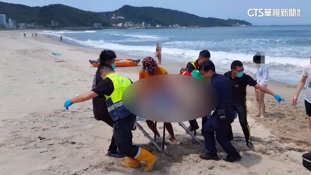 1家七口翡翠灣戲水遇浪襲　55歲男子溺水亡