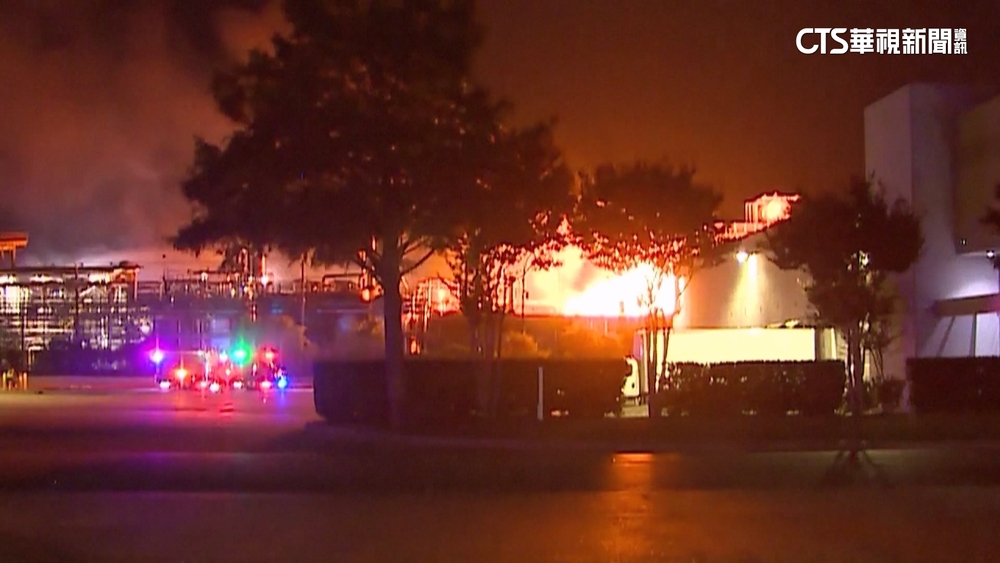 美德州「宣偉」油漆工廠火災！　火勢凶猛釀1傷