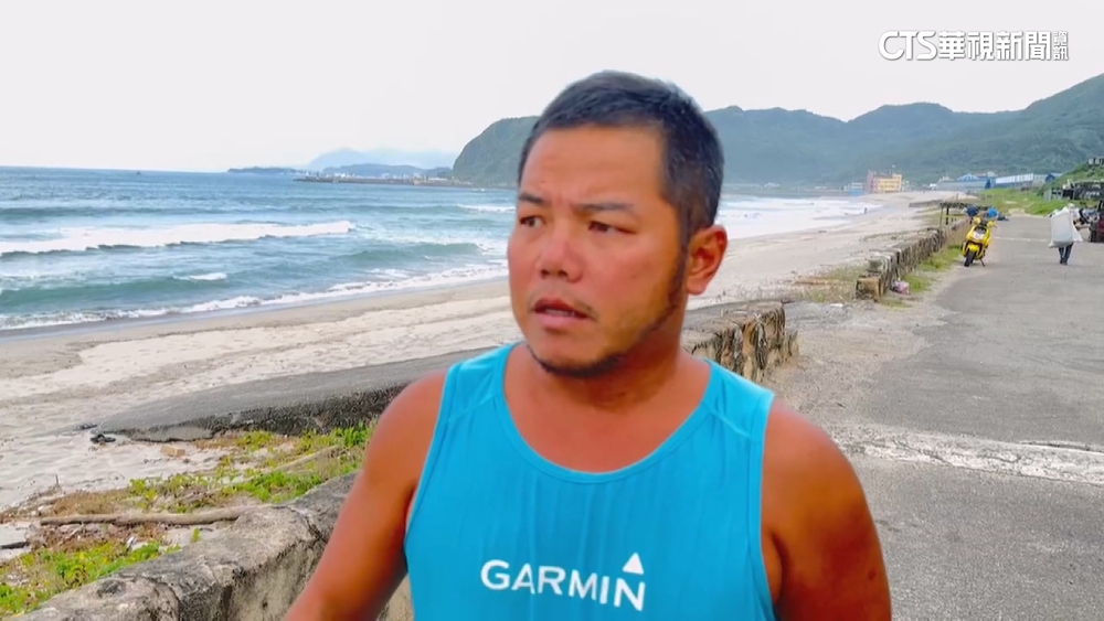 張震嶽翡翠灣衝浪目擊民眾溺水　衝上岸幫CPR