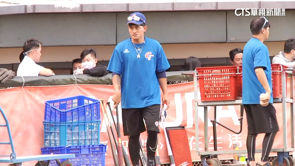 中職「核彈級」交易　　台鋼狀元林子偉換王柏融