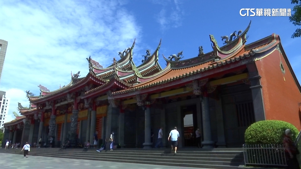 台灣寺廟美學輸日韓？　網友：「3元凶」降低美感