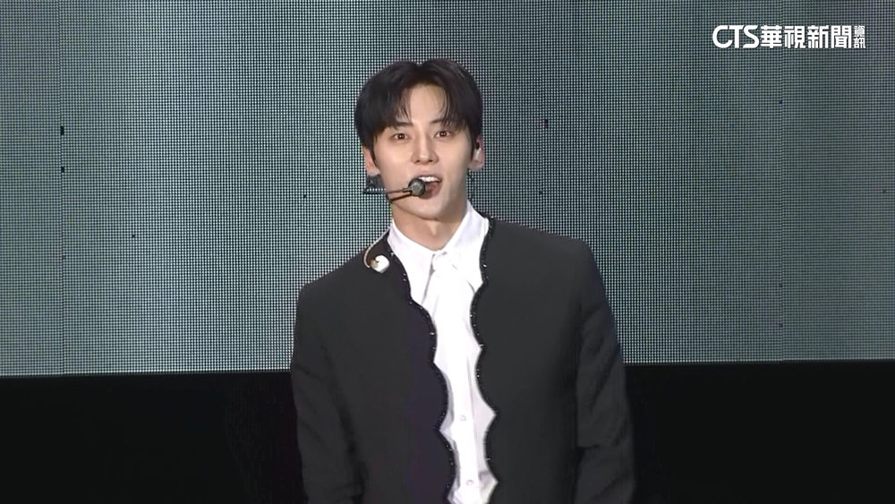 黃旼炫來台首辦個人演唱會　秀中文粉絲嗨翻