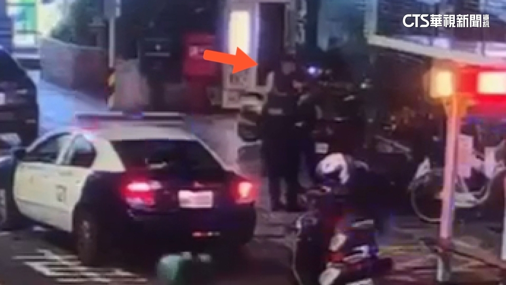 領錢講電話被誤認車手　女遭便衣警盤查以為遇搶匪