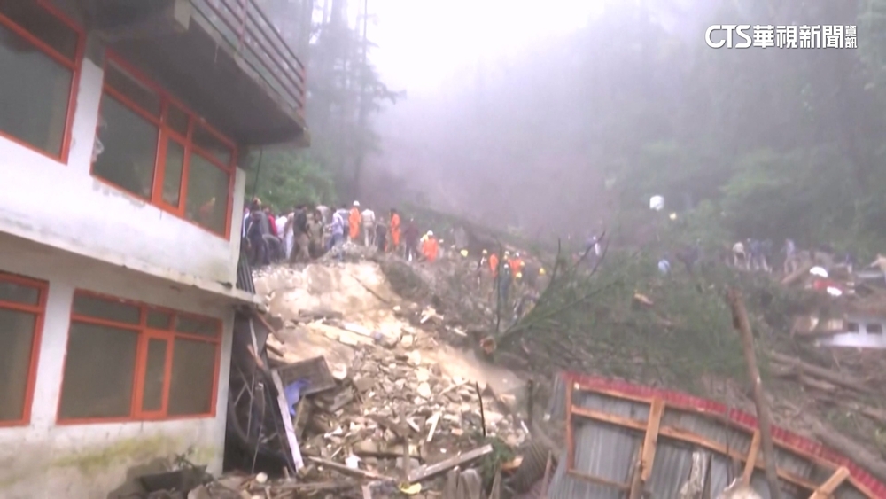 印度連日雨！　土石流沖垮百年神廟至少21死