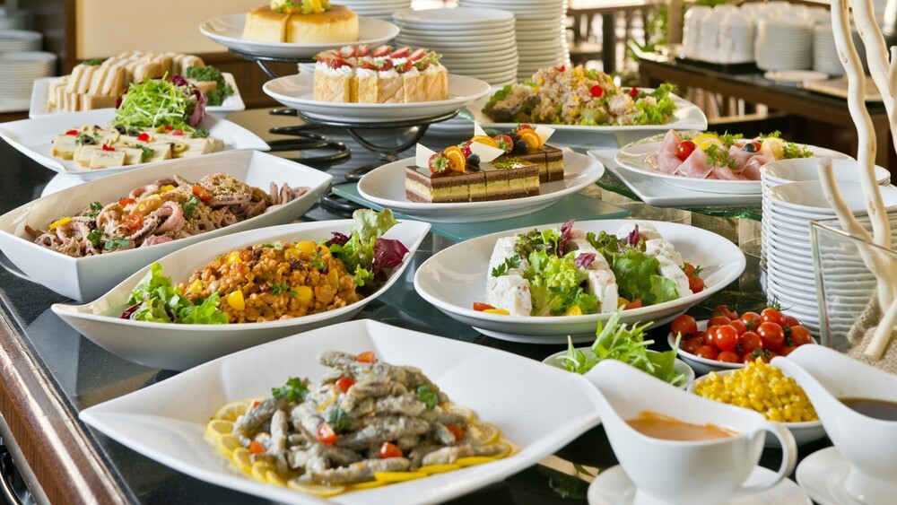 他稱吃到飽限時90分鐘非常夠　網反批：根本普渡搶孤