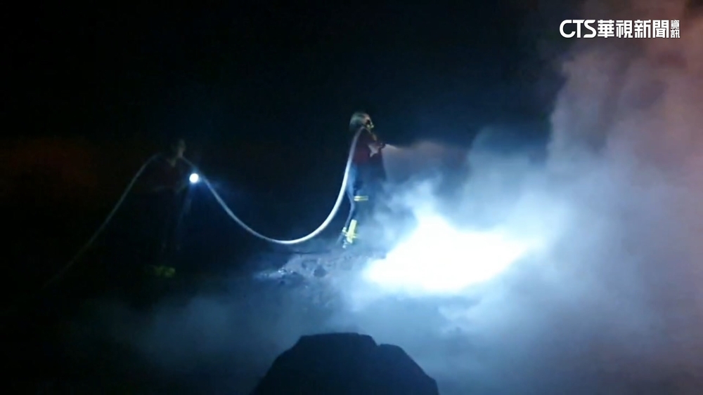 澎湖姑婆嶼大火！警消搭漁船搶救　幸3小時撲滅