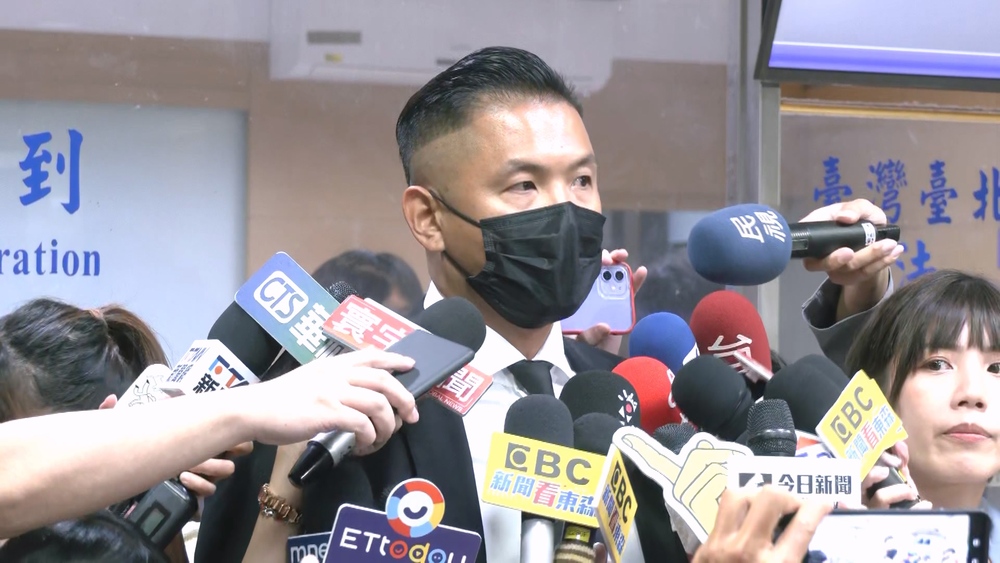 捲MeToo風波提告大牙！黑人陳建州赴北檢說明 大牙也回應