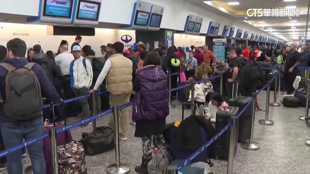 阿根廷機場搬運工罷工　萬名旅客滯留