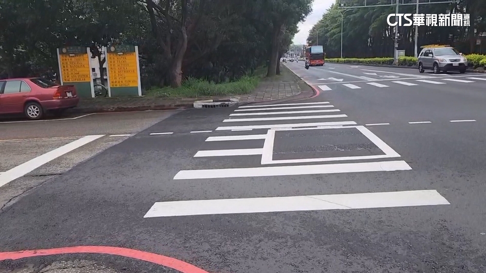 竹科新安路「待轉格畫斑馬線上」　　行人.騎士互爭道