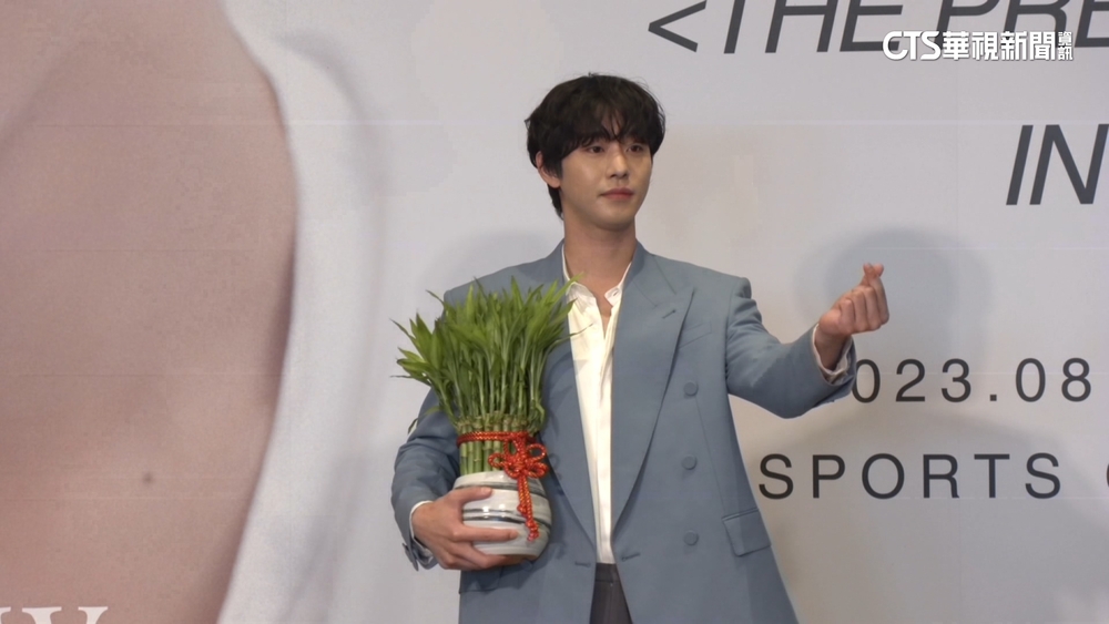 韓版「想見你」男主角來台！　安孝燮秀親和力