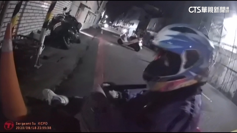 酒駕出車禍丟包女網友落跑　原來12通緝在身