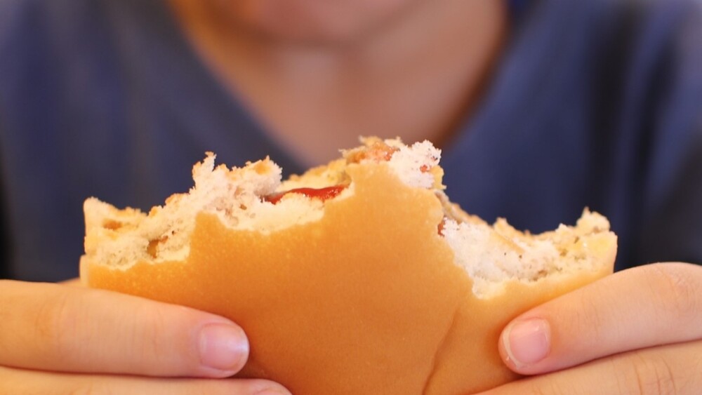 年薪400萬！科技男追愛女店員慘吃閉門羹　網揭：別耽誤人家青春