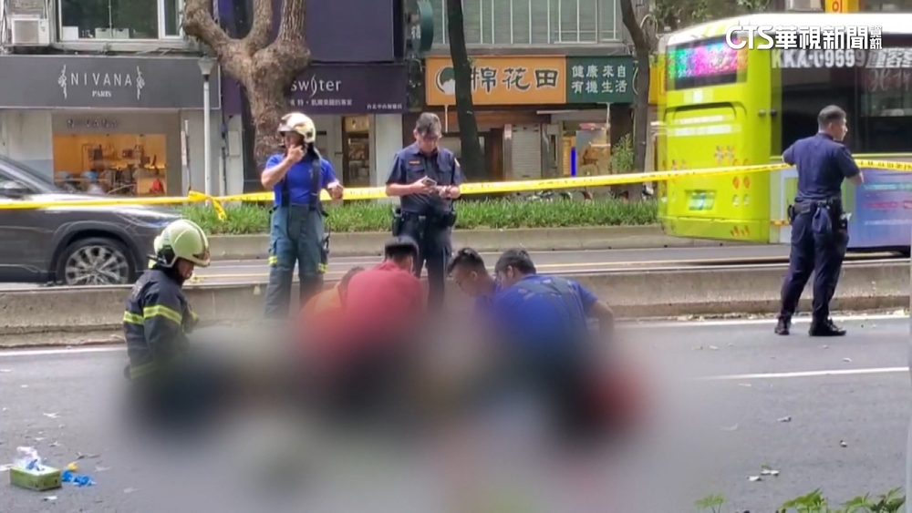 慘遭斷樹砸死！　騎士中元普渡馬路斷魂