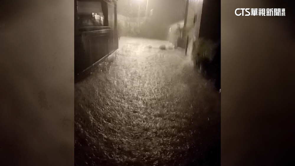 蘇拉外圍環流帶來強降雨　太麻里社區馬路成水路