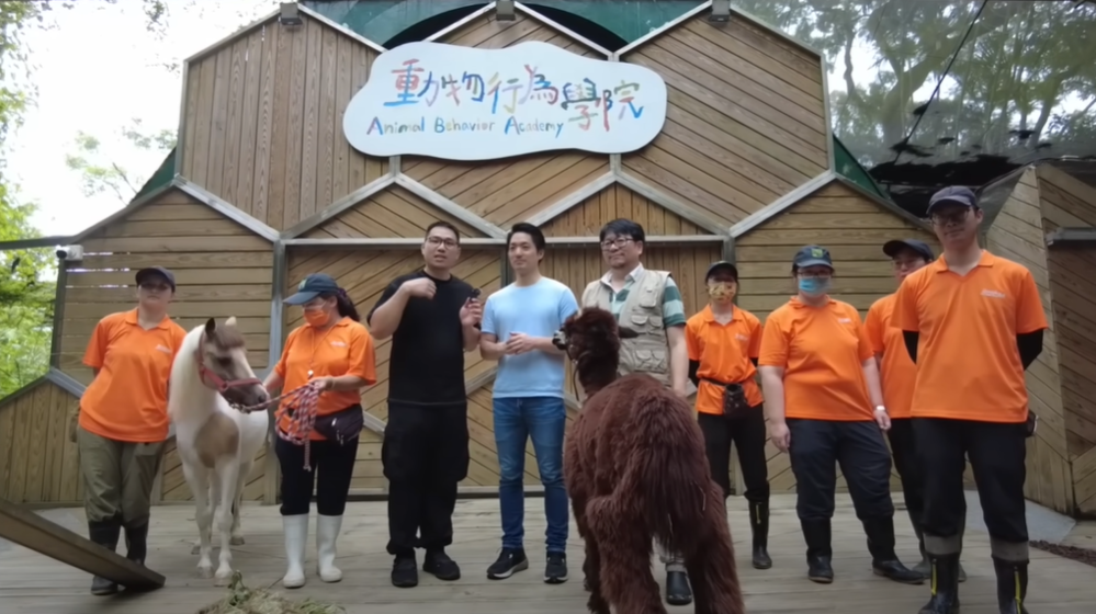 圖片翻攝自 許伯&簡芝—倉鼠人 YouTube頻道