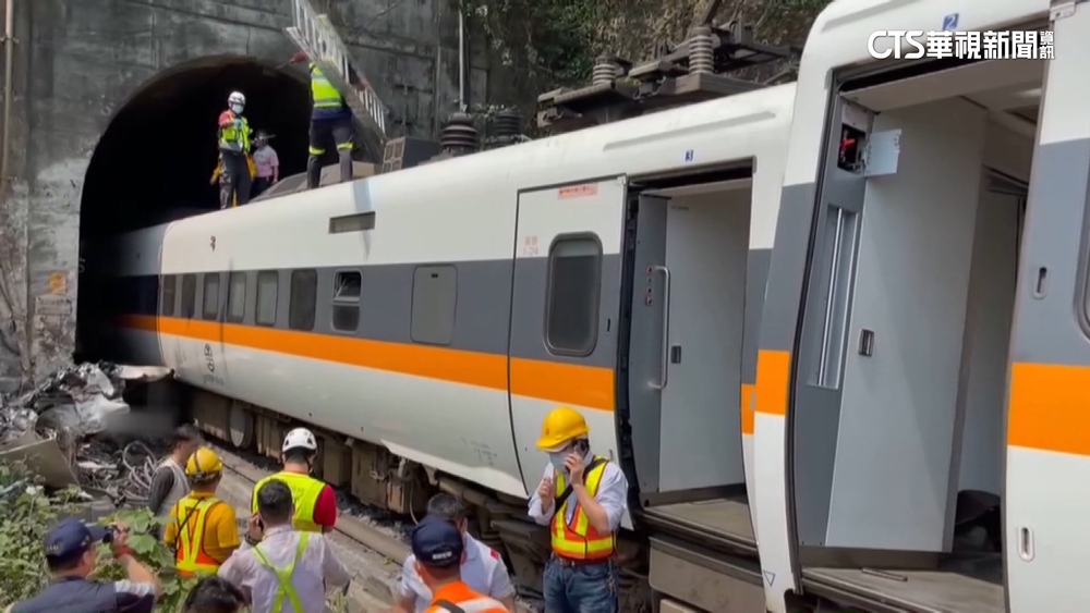 太魯閣悲劇逾2年！　家屬代表車廂疑似發現頭蓋骨