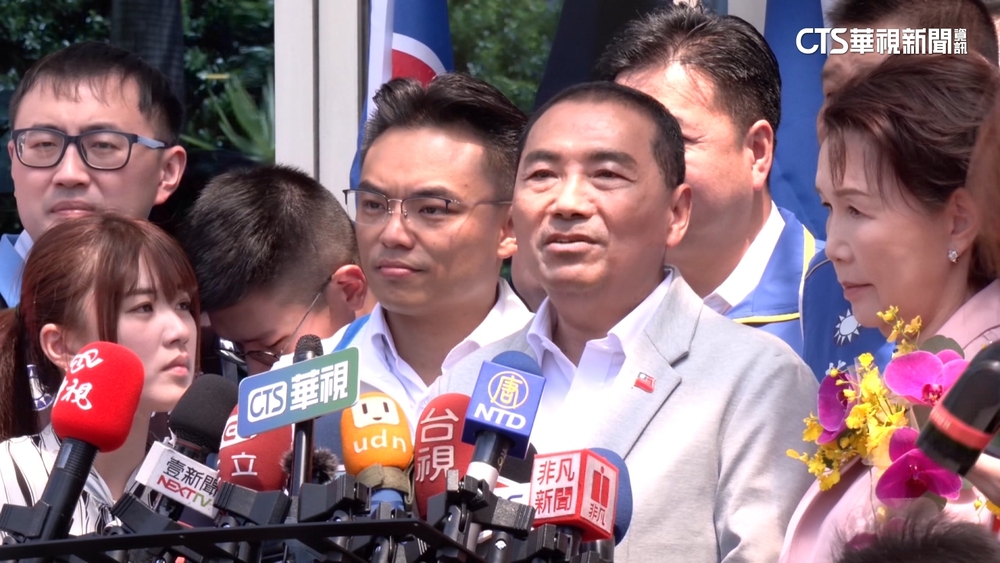 小雞歸隊大團結！　整合咖啡會何時？　侯：時間內容問郭