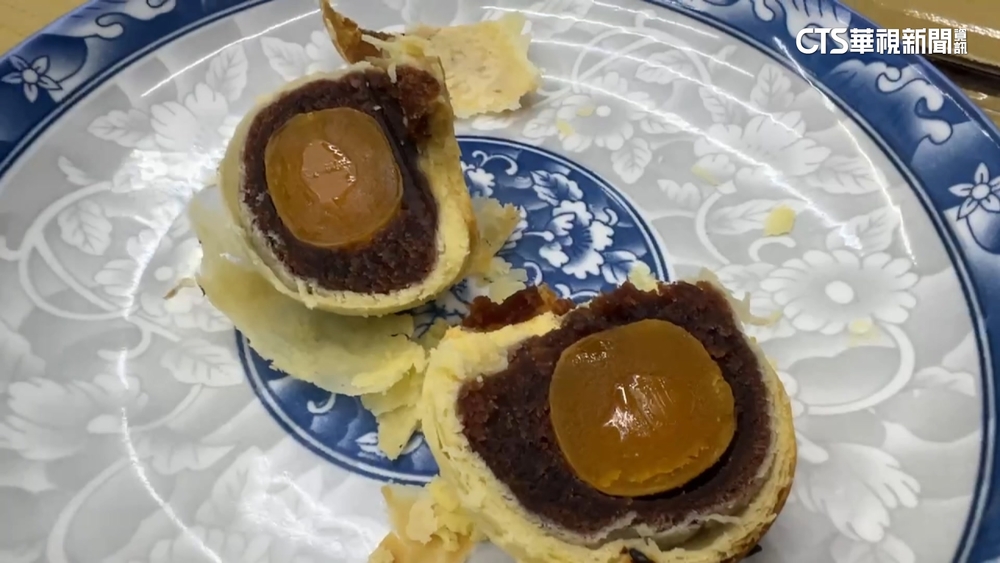 蛋黃酥名店訂單爆滿　客買5千嘆不夠被嗆「自私」