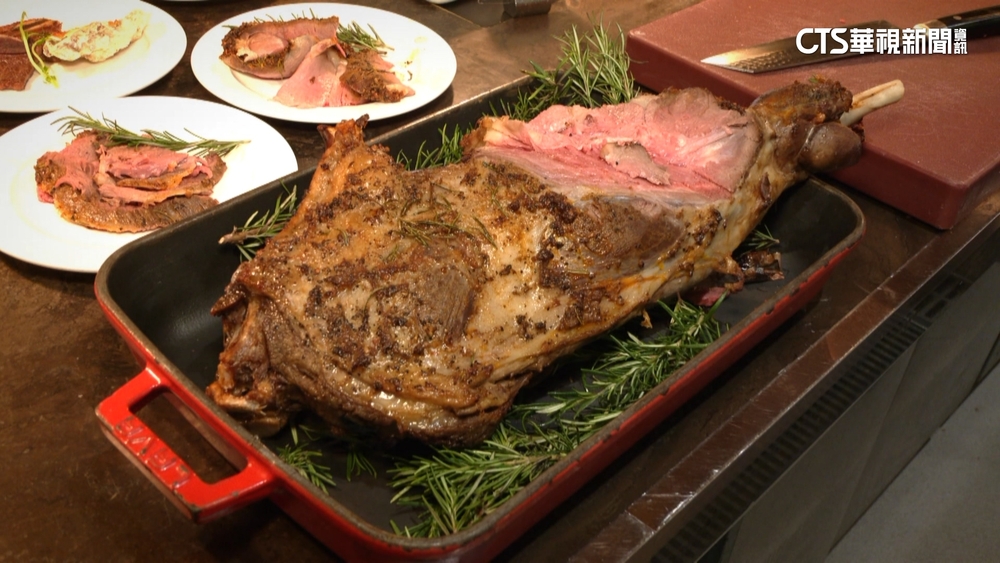 中秋烤肉熱！Buffet推烤羊腿牛排　異國風味夯