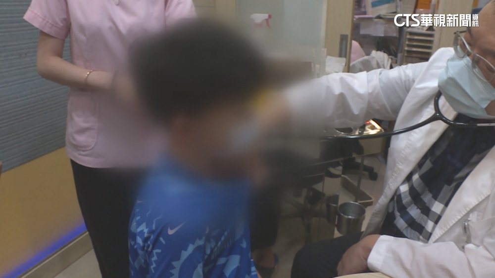 憂開學感染腸病毒併發重症　疫苗掃空爆搶打潮