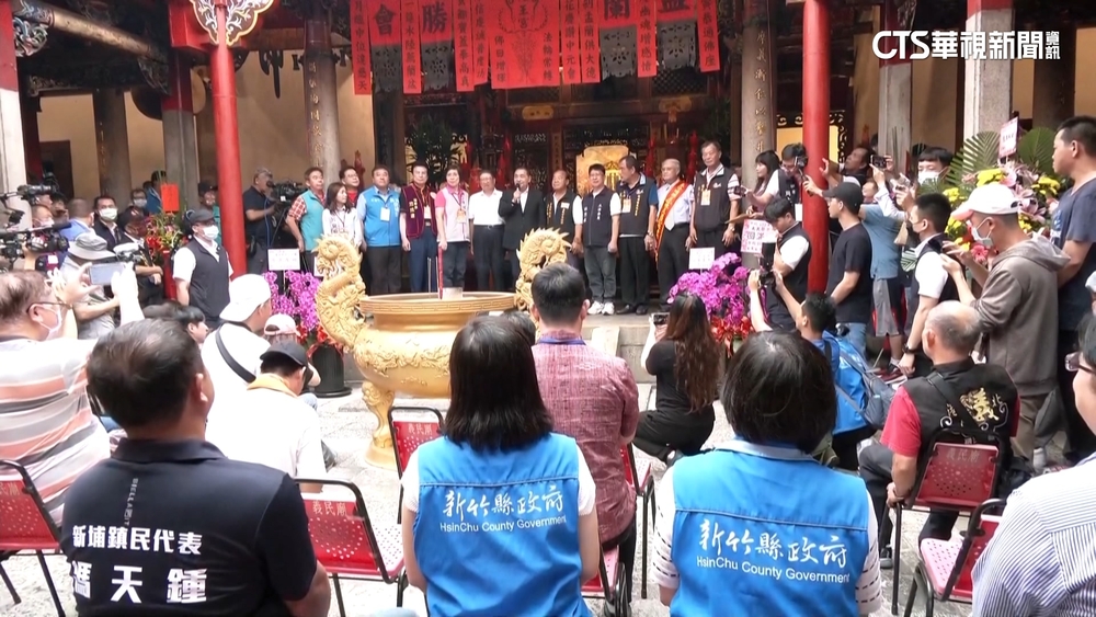 藍白爭搶客家票！侯.柯出席義民節　巧妙避開