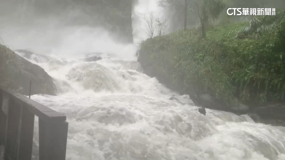 累積雨量破950毫米　花蓮大橋一度封閉今通行