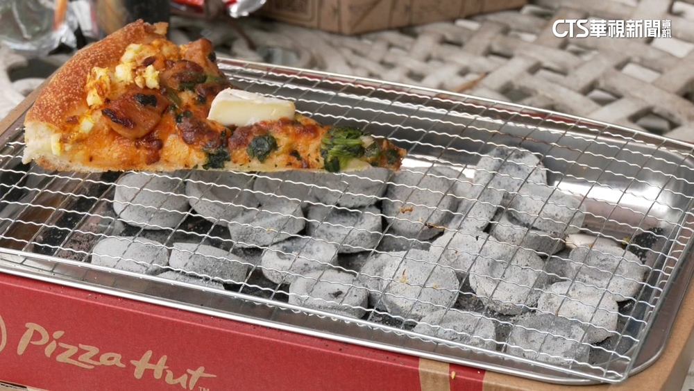 搶攻中秋節商機！　比薩店也跟風賣「懶人烤爐」