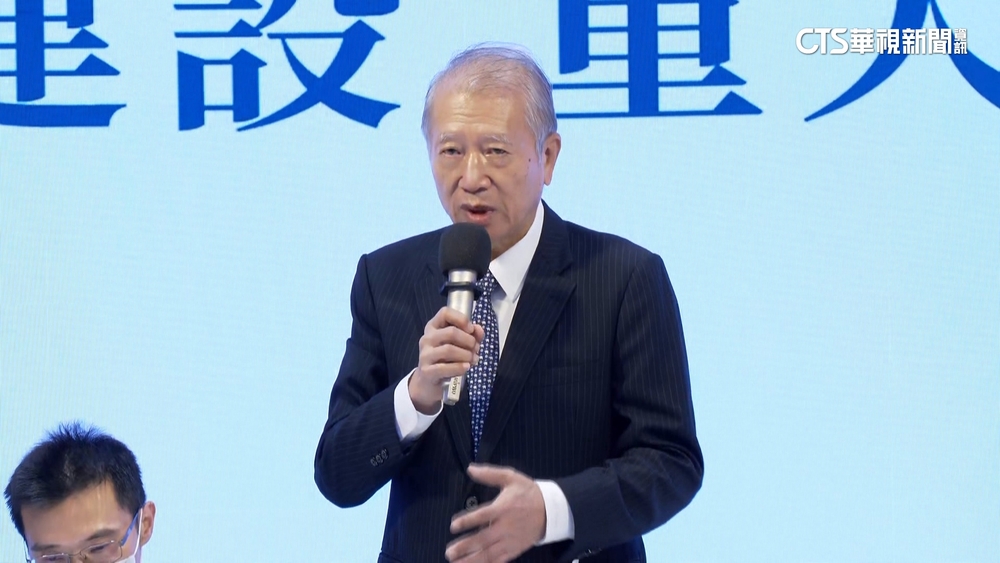 落跑？　基泰董座記者會3度鞠躬　宣布請辭快閃