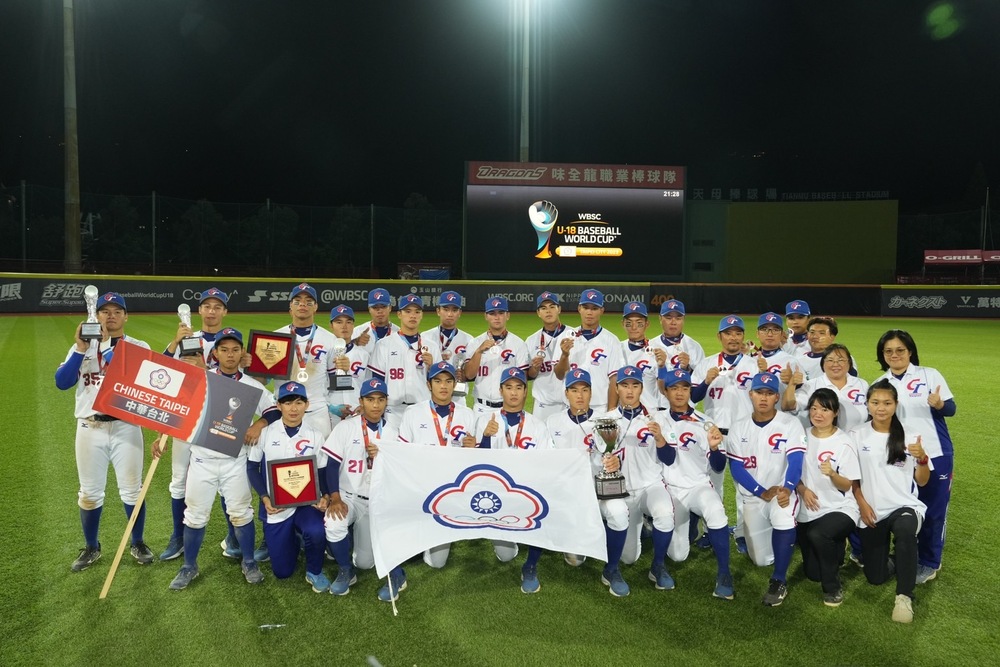 「小球戰術」擾亂釀失誤　中華隊1：2惜敗日本居亞軍