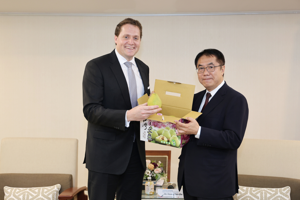 AIT高雄分處長張子霖拜會黃偉哲 討論台美城市外交