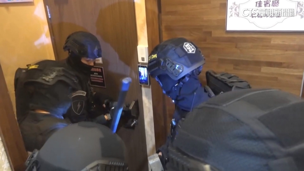 欠百萬債賭客尋短　警方循線破獲百坪賭場