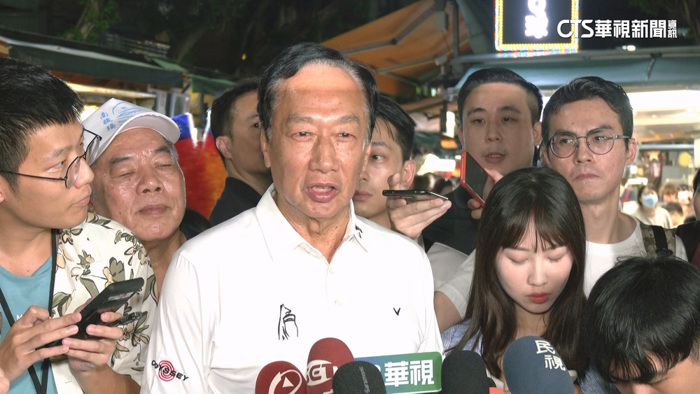 副手找李紀珠？　郭僅透露「是女性」　14日前公布