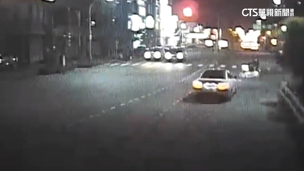 「沒王法嗎？」　警撞人肇逃反咬騎士闖紅燈還提告