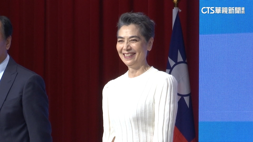 賴佩霞具美國國籍將無法登記 黃士修:律師協助中