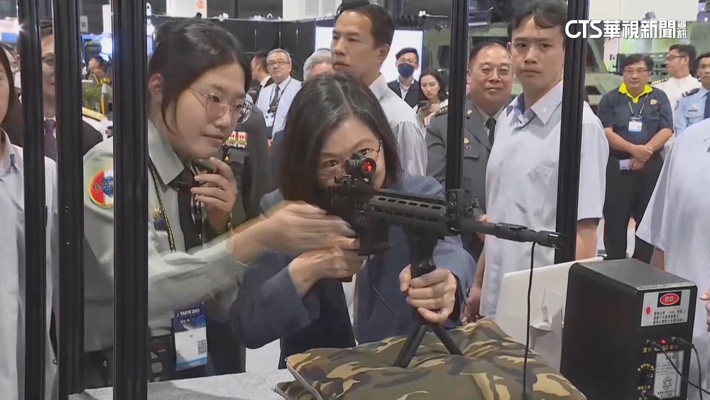 台北航太展登場！　中科院首度公開萬劍彈攻擊影片