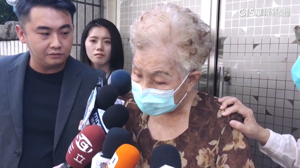 柯老家自拆加蓋違建　柯媽嘆：他們是官.我是民