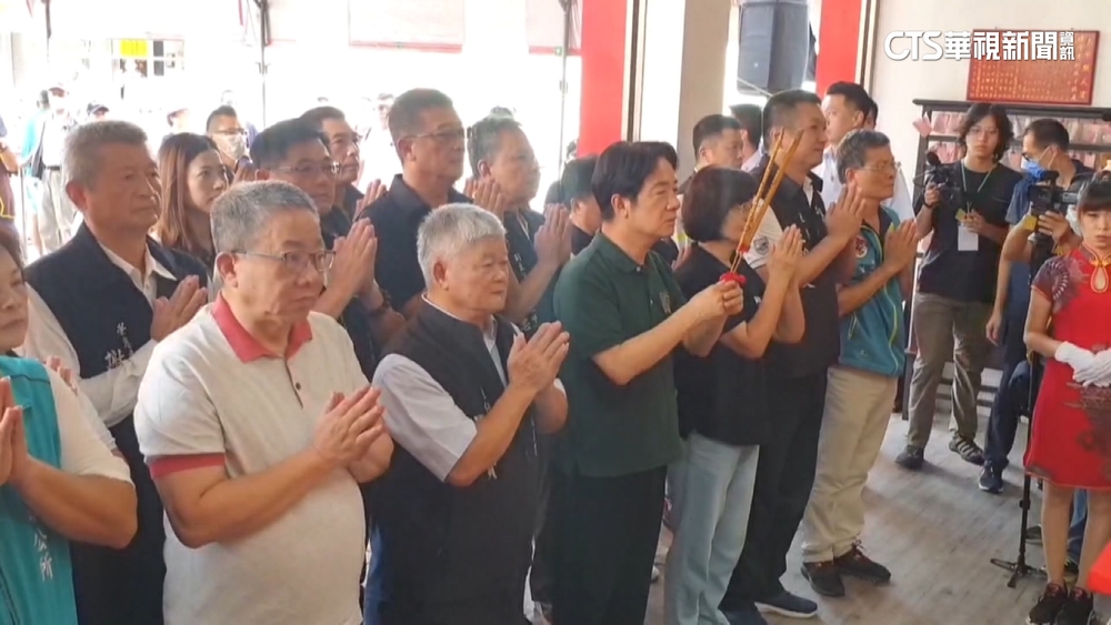 賴清德雲林跑4宮廟　藍議長沈宗隆同框.握手