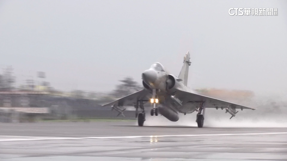 新高！共機1天103架擾台　國防部：停止單邊破壞行為