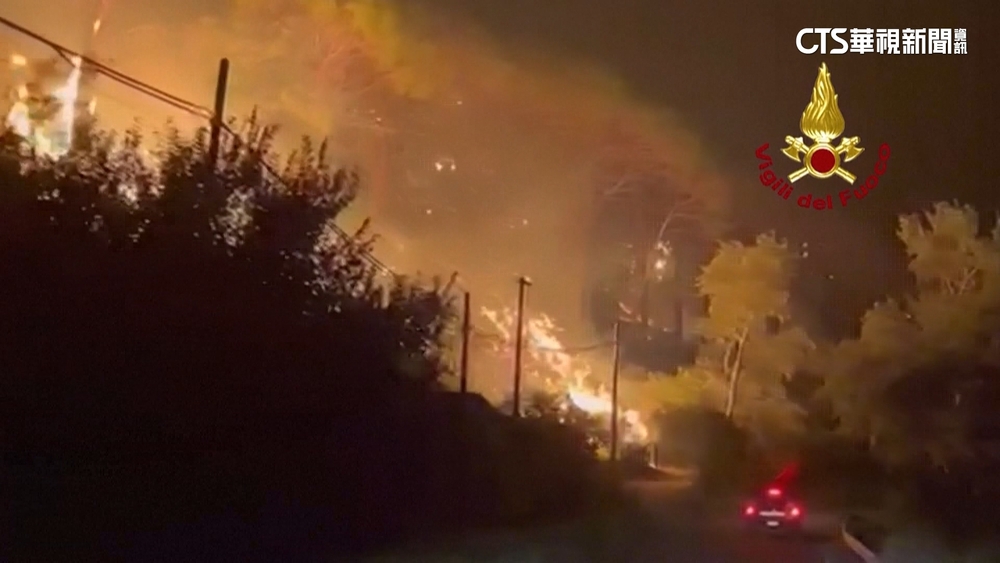 義大利西西里島北部燒起野火　已知2人喪命