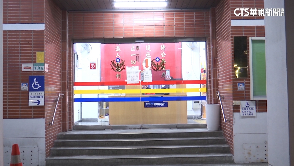 8旬婦派出所領信拍桌遭上銬　兒質疑執法過當