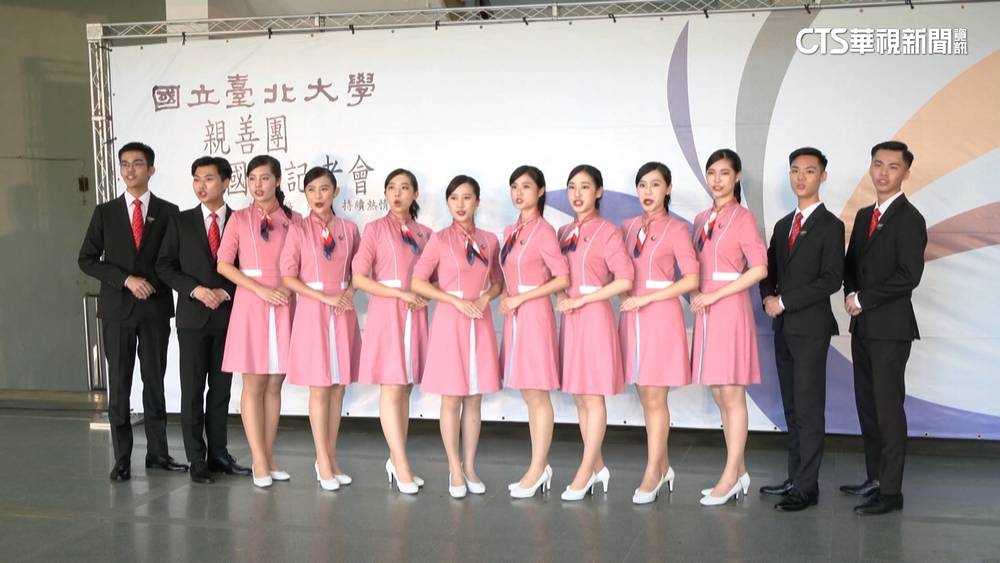 台北大學國慶親善大使　撞臉陳大天.李彩領