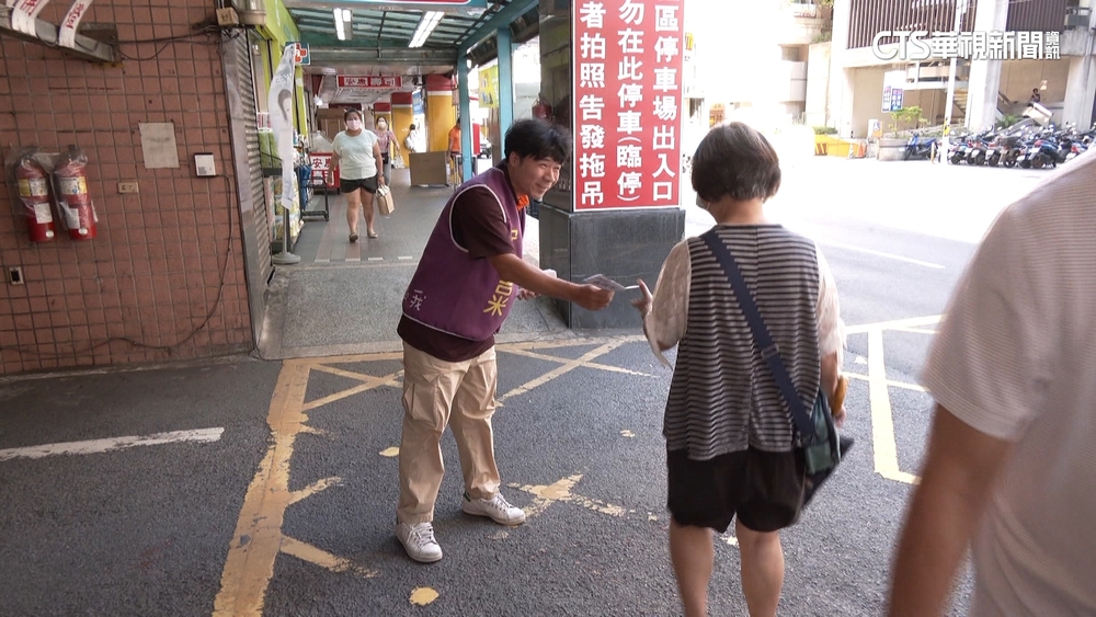 房仲「開發客戶」出奇招　靠「里民服務」博信任