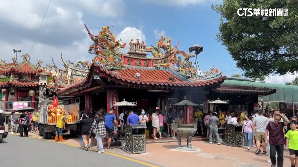 跟土地公當鄰居！　紫南宮好福利　房仲當賣屋宣傳