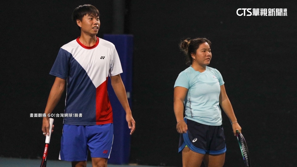 梁恩碩一日「雙銀」　聯手黃琮豪網球混雙摘銀