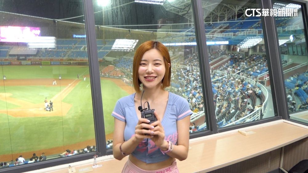 韓性感女神「DJ　SODA」來台　祝台粉絲中秋快樂