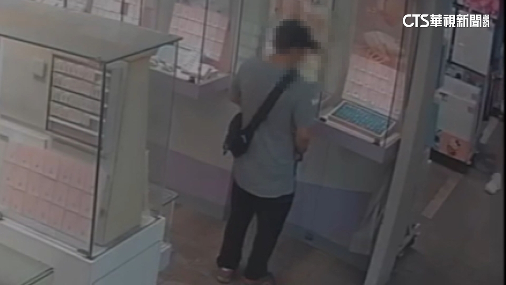 饒河夜市金飾店遭竊！　1分鐘偷走10萬金戒指