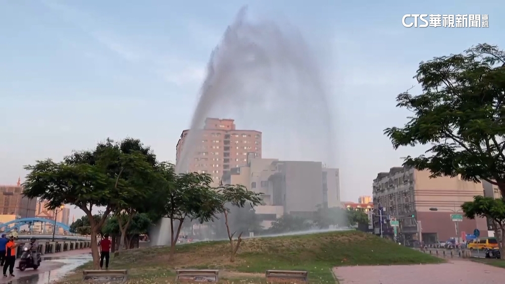 再生水供水測試異常！　台南安平驚現10米高噴泉