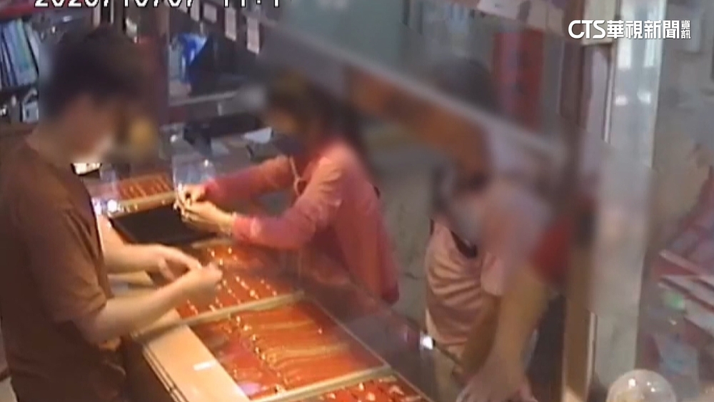 假賣金飾真偷竊！　大膽女賊連2天光顧偷2戒指