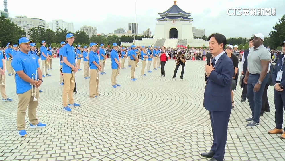 4校國慶聯合演出超熱鬧！　賴清德到場致意獻祝福