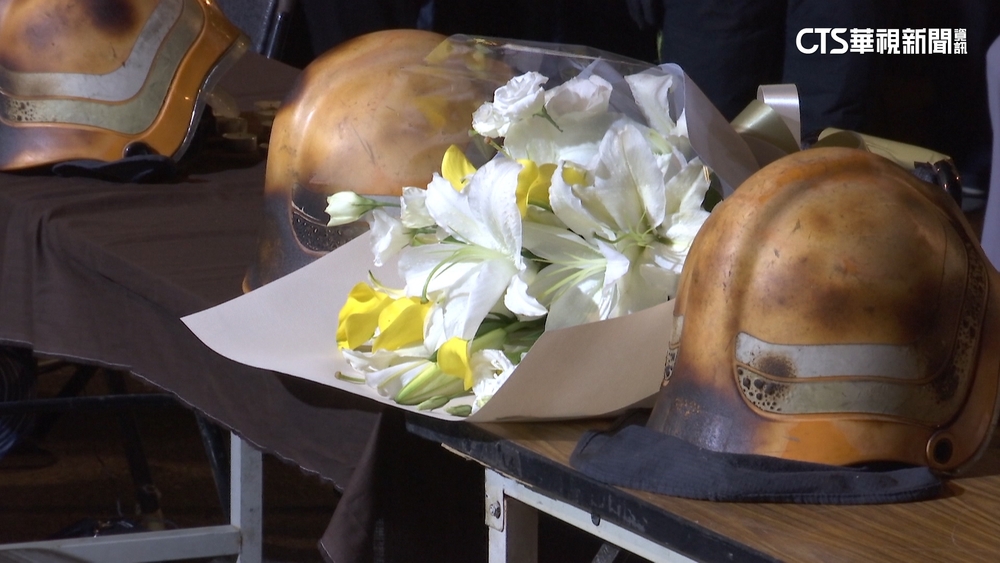 韓國瑜展桶箍實力合體柯　點名侯.郭喊「在野整合」